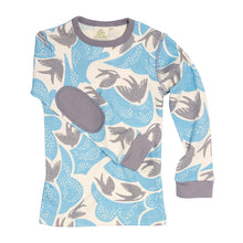 Load image into Gallery viewer, Swallow Print T&#39;s